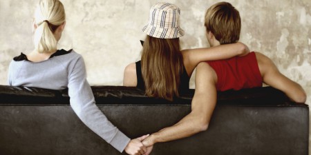 13 INDIZI PER CAPIRE SE TI TRADISCE (Cosmopolitan)